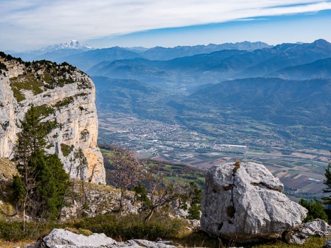 La Rousse, pilier caractéristique apprécié des grimpeurs, oct. 2019