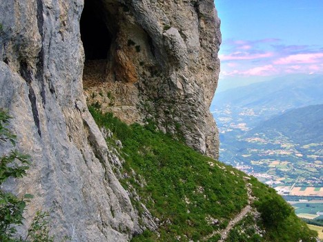 Entrée du Trou de la Rousse