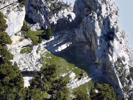 La Tour Percée appelée aussi Tour Isabelle