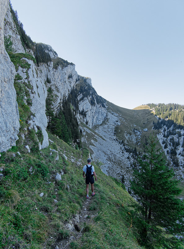 Le Grand Som 2026 m, par les sangles depuis la Ruchère –  Saint-Christophe-sur-Guiers - Sentiers de randonnée en pleine Nature