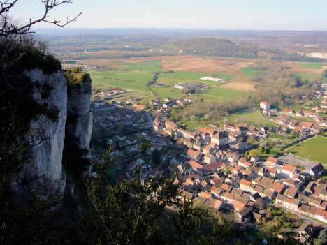 Plateau de Chateland, Serrières de Briord, avr. 2008