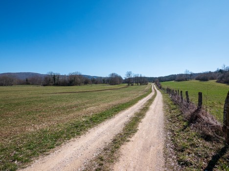 À travers les Fournaches