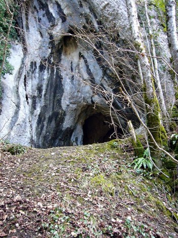 Entrée principale de la Balme à Roland