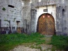 Entrée principale de Fort-les-Bancs