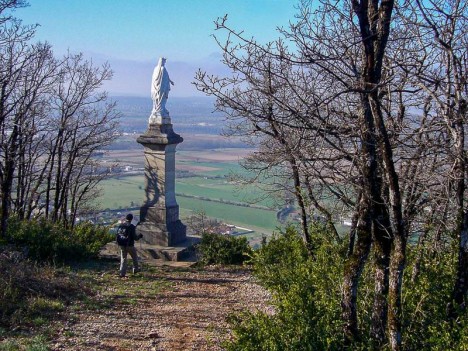 La Vierge de Chateland, Serrières de Briord