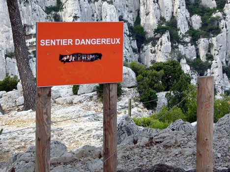 Au bord du plateau de Cadeiron : Sentier dangereux supprimé