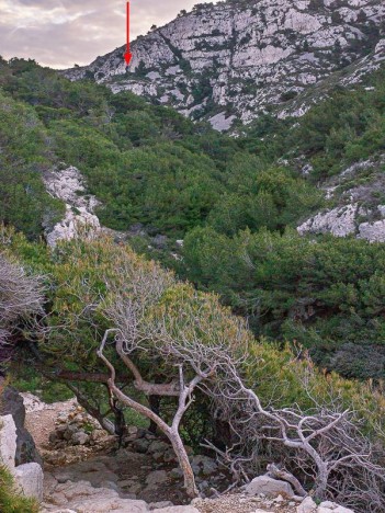 La Roche Percée de la Mounine depuis le sentier des douaniers