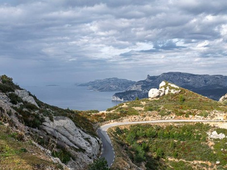 La Baie de Cassis depuis la route des crêtes