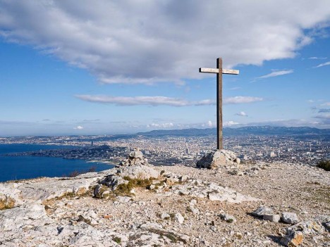 La croix du Sommet de Marseilleveyre
