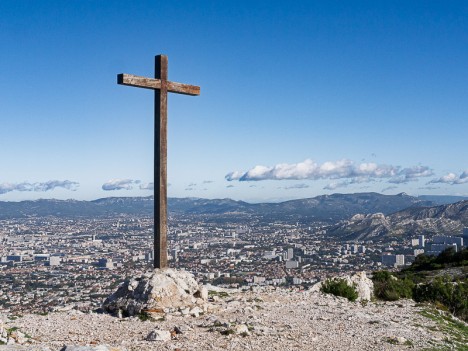 Croix sommitale de Marseilleveyre