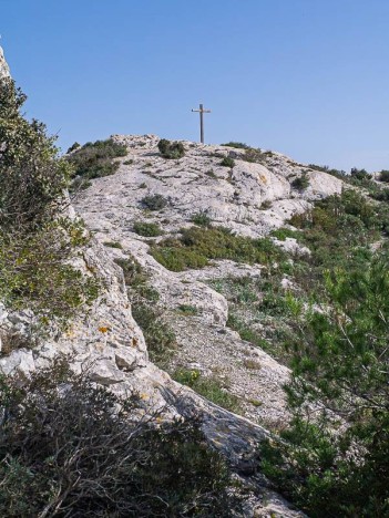 Croix au Sommet de Marseilleveyre