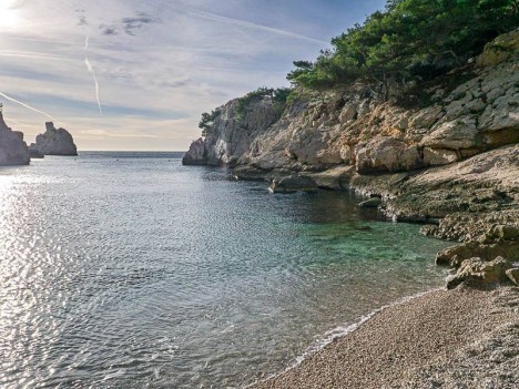 Plage, Calanque de Sugiton