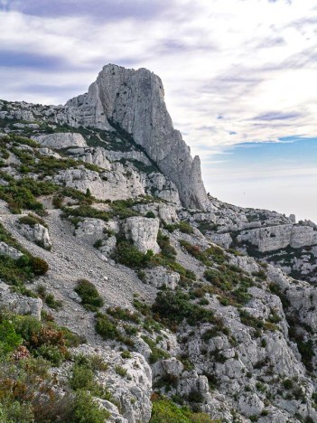 La Grande Candelle depuis le sentier des Treize Contours