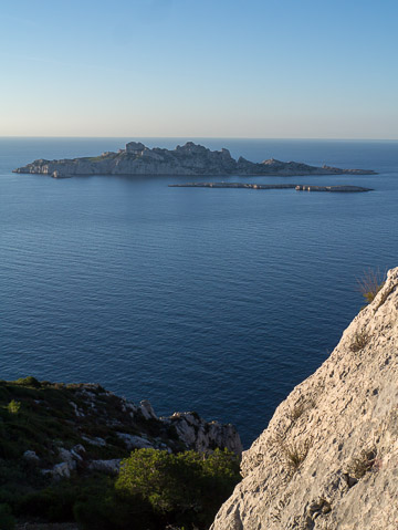 Sous la Tête de l'Homme, l'Île de Riou