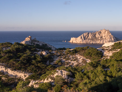 Ancien sémaphore de Callelongue et Île Maire