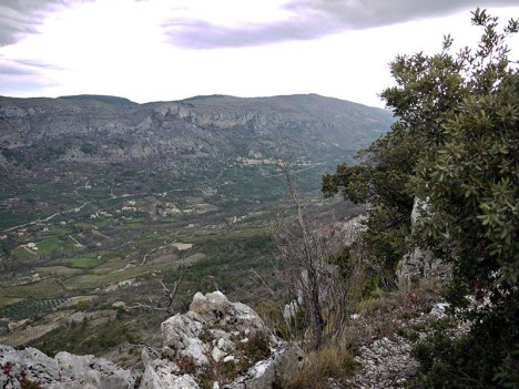 La-Roche-sur-le-Buis sous la Montagne du Gravas