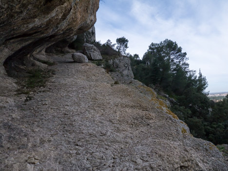 Blocs sur la vire des Rochers de Baude