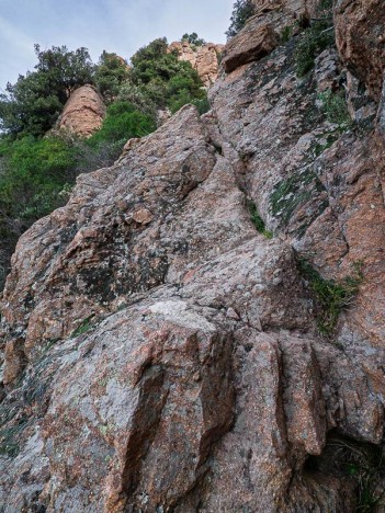Escalade d'une une fissure facile
