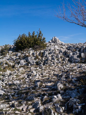 Cairn sur la crête du Sommet des Fourcats