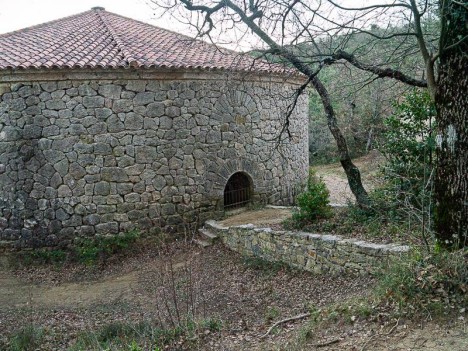 Vue arrière de la Glacière de Pivaut