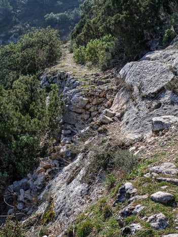 Remblai éboulé au dessus de Maubec