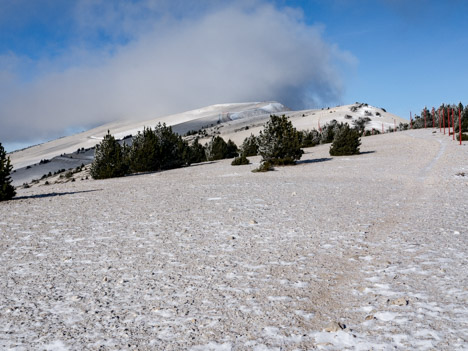 Mont Ventoux dans les nuages