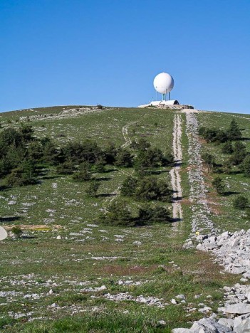 Radar Aviation Civile du Haut Montet, Plateau de Caussols