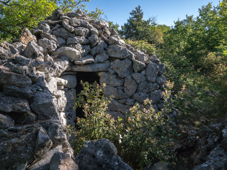 Capitelles de la bergerie des Allouchs