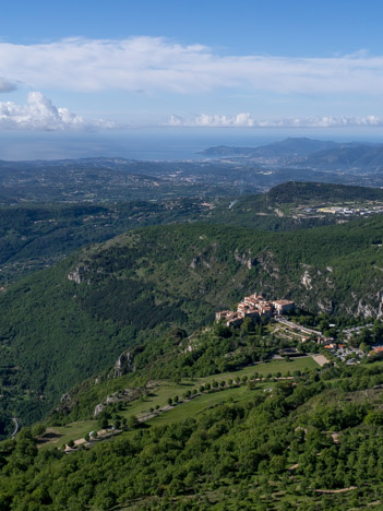 Gourdon depuis le Col Est de Cavillore