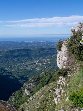 Bar-sur-Loup depuis les Barres de Cavillore