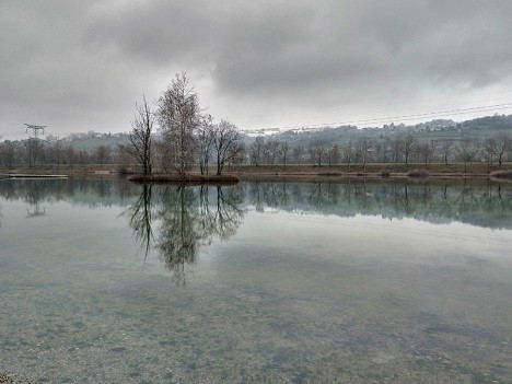 Ciel d'hiver sur le Lac de Romagnieu, janv. 2021
