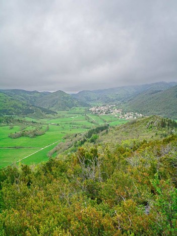 Belcaire depuis le Pic des Sarrasis