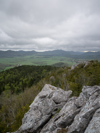 Le plateau de Sault depuis le Pic des Sarrasis