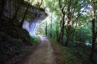 Majestueux encorbellements des falaises de la vallée de la Beune