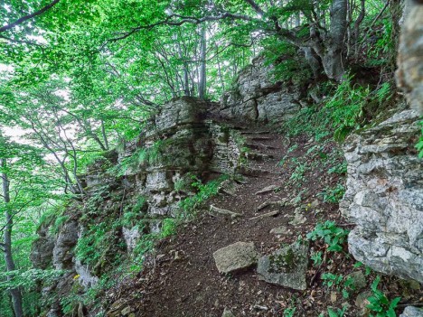 Chemin de la Corraterie, muret en remblai