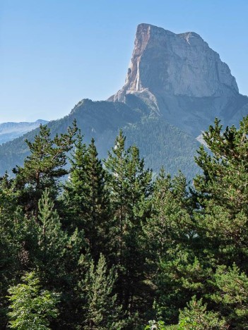 Le Rocher de Pansaret et le Mont Aiguille