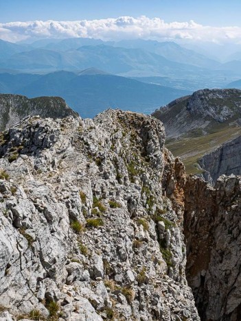 Arête exposée sous le sommet