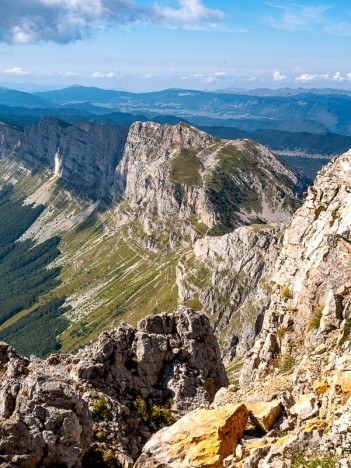 La Tête des Chaudière et les Rochers de la Balme