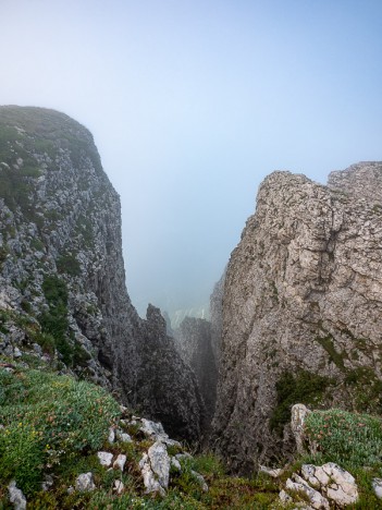 Traces de descente d'un couloir à l'Est du But Sapiau, juin 2021