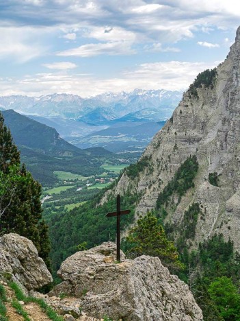 La Croix de fer du Pas de l'Aiguille