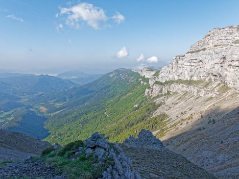 Les falaises de la Montagne d'Ambel