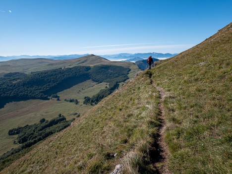 Sentier du versant Est du Roc de Toulau, sept. 2021