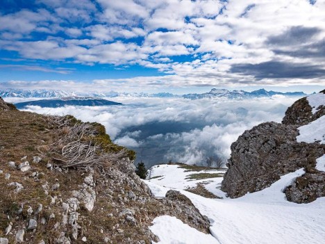 Rocher du Baconnet, à l'approche de la Croix de Saint-Paul