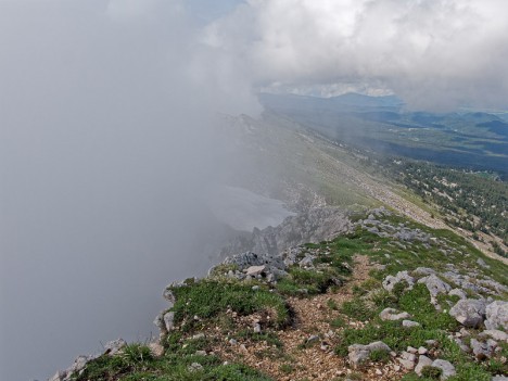 Sur la crête des Rochers de la Balme