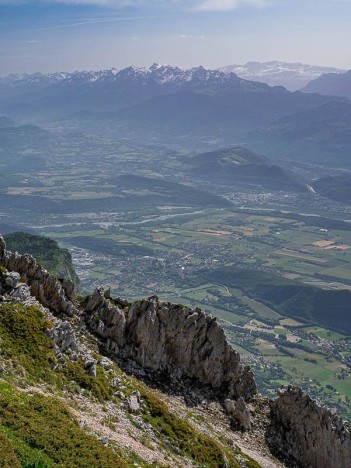 Descente du versant Est vers le Sentier des Deux Cols
