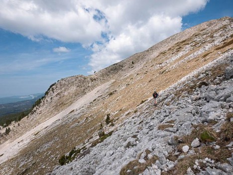 Sente en direction du Pas Morta