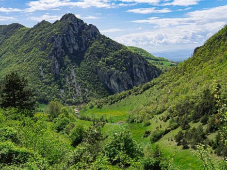 Le Portail sous les Rochers des Vachères