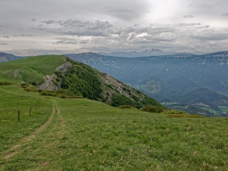 Falaises du Pas de Rouisse au Sud du Plateau d'Ambel