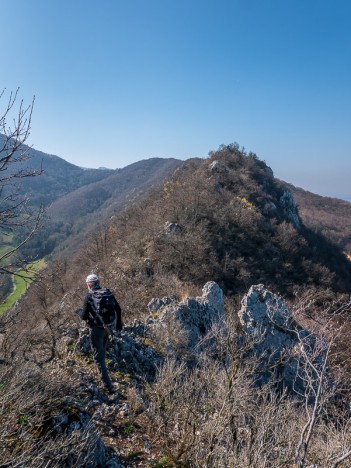 La Croix de Saint-Gervais depuis la crête des Vachères